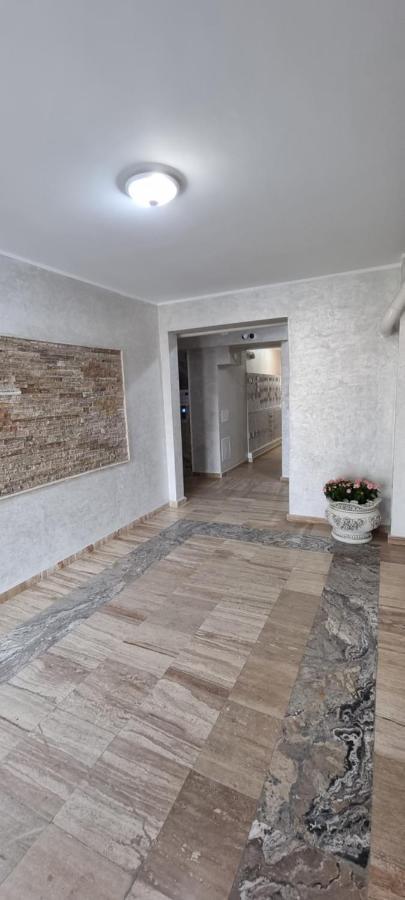 Sea Sound Apartment Mamaia Nord Navodari Exterior photo